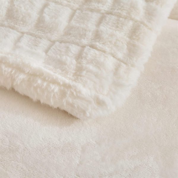 Wajade Faux Rabbit Fur Comforter Set Ultra Soft Fluffy Beddi... - Image 6