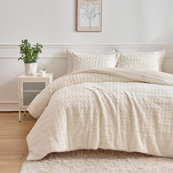Wajade Faux Rabbit Fur Comforter Set Ultra Soft Fluffy Beddi...