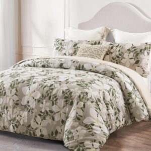 Whale Flotilla 3-Piece King Comforter Set, Soft Reversible B...