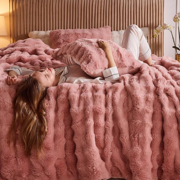 Lotus Karen Faux Fur Queen Comforter Set – Pink Fluffy Comfo... - Image 4