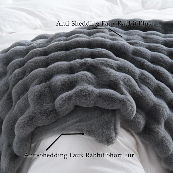 BENVWE Faux Fur Throw Blanket for Couch - Fluffy Soft Thick ... - Image 5